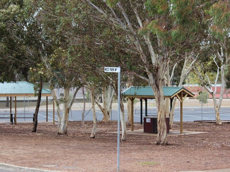 5 South Park Way, Mclaren Vale SA 5171