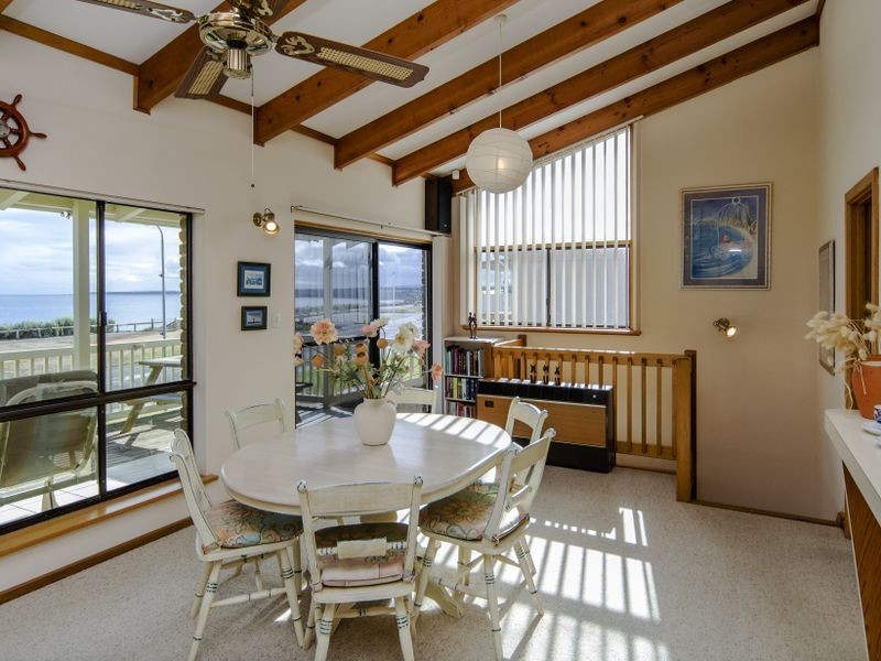 74 Esplanade, Aldinga Beach SA 5173