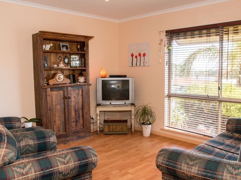 1/24 Smugglers Drive, Seaford Rise SA 5169