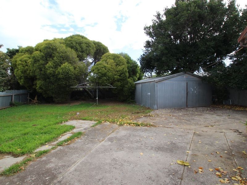 8 Hamilton Road, Aldinga Beach SA 5173