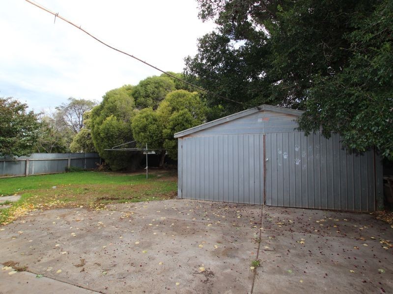 8 Hamilton Road, Aldinga Beach SA 5173