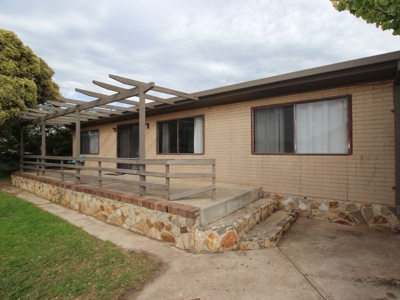 8 Hamilton Road, Aldinga Beach SA 5173