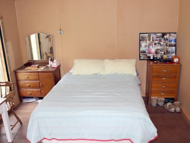 230 Dairy Flat Road, Hay Flat SA 5204