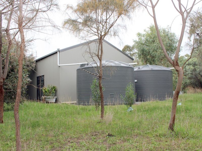 230 Dairy Flat Road, Hay Flat SA 5204
