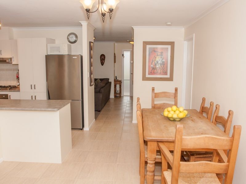 32 Barracoota Crescent, Aldinga Beach SA 5173