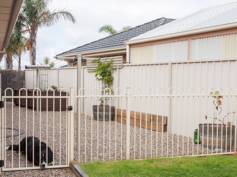 32 Barracoota Crescent, Aldinga Beach SA 5173