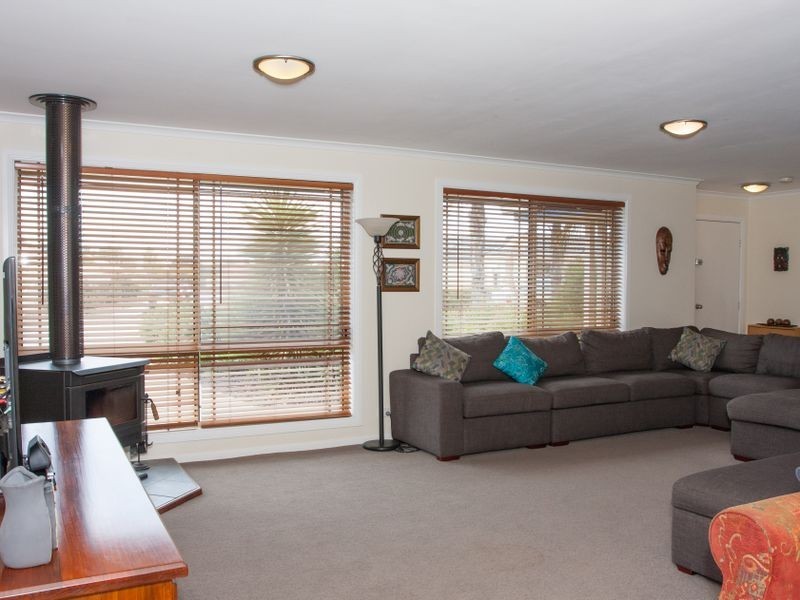 32 Barracoota Crescent, Aldinga Beach SA 5173