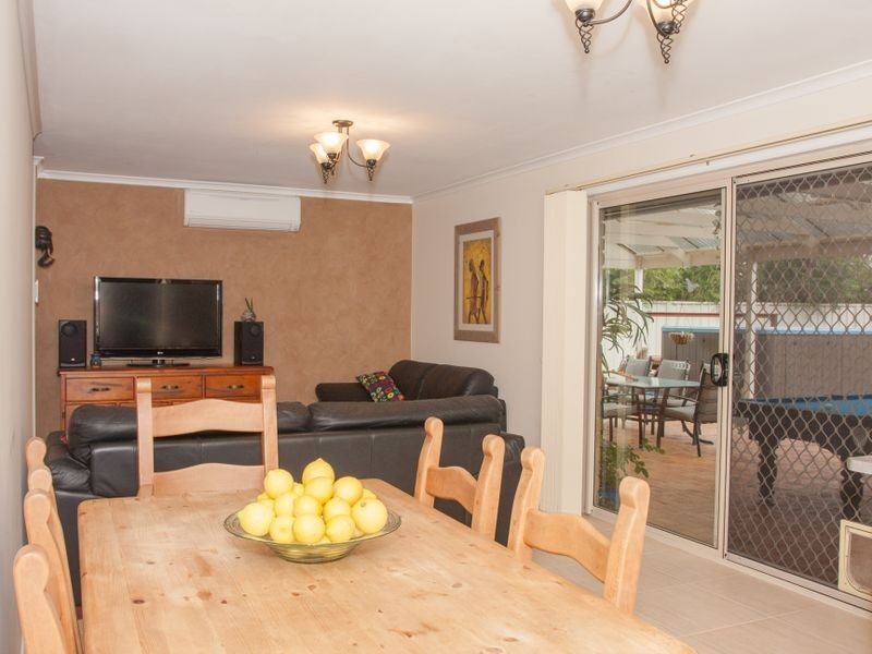 32 Barracoota Crescent, Aldinga Beach SA 5173