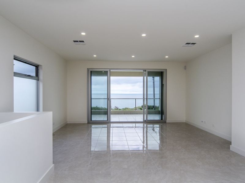 Unit 1 156 Esplanade, Aldinga Beach SA 5173