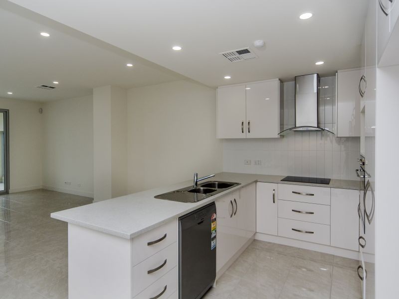 Unit 1 156 Esplanade, Aldinga Beach SA 5173