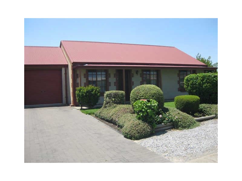 2/1 Heathersay Avenue, Aldinga Beach SA 5173