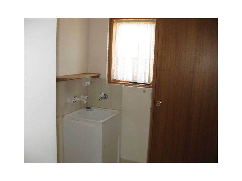 2/1 Heathersay Avenue, Aldinga Beach SA 5173