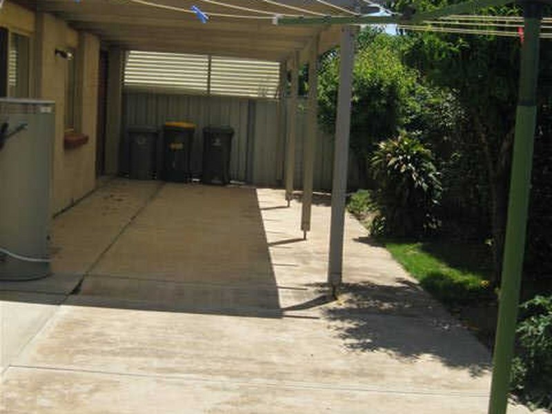 2/1 Heathersay Avenue, Aldinga Beach SA 5173