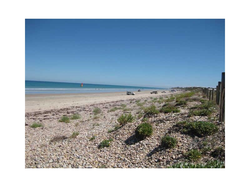 1/2 Attunga Road, Aldinga Beach SA 5173
