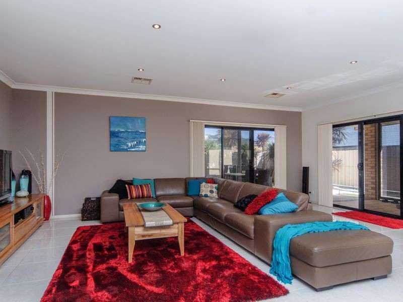 9 Bluewater Boulevard, Sellicks Beach SA 5174