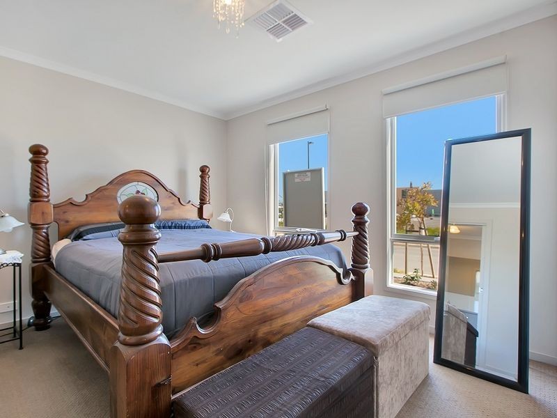 12 Nipper Street, Seaford Meadows SA 5169