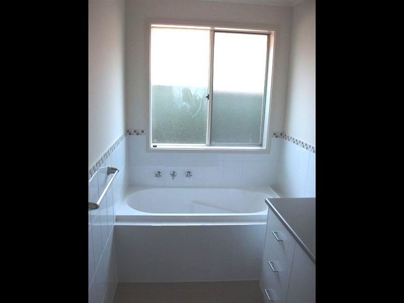 6 Sapphire Way, Aldinga Beach SA 5173