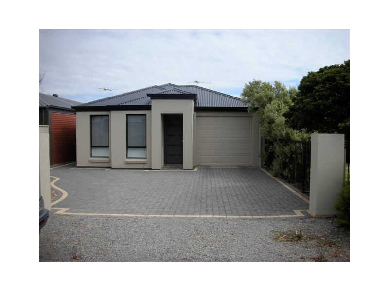 8a McBurney Crescent, Aldinga Beach SA 5173