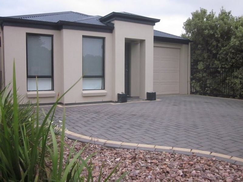 8a McBurney Crescent, Aldinga Beach SA 5173