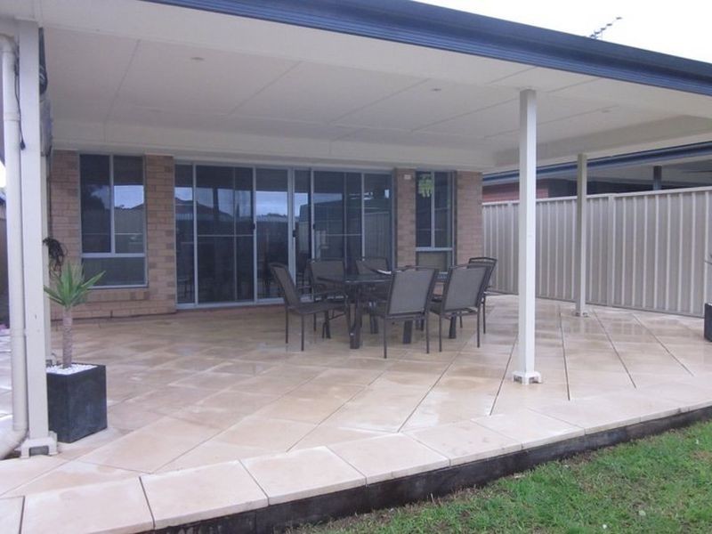 8a McBurney Crescent, Aldinga Beach SA 5173