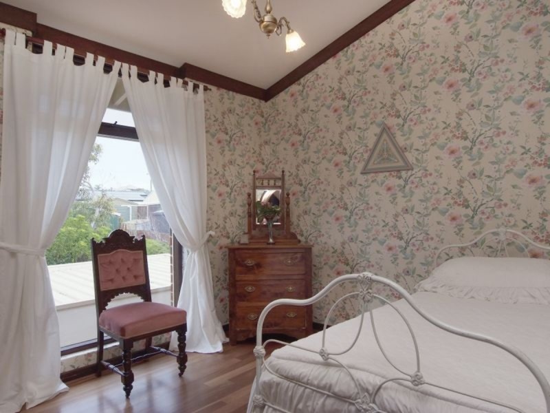 28 Domain Street, Moana SA 5169