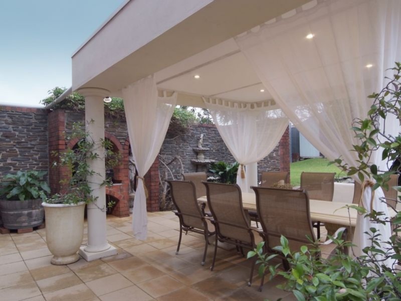 28 Domain Street, Moana SA 5169