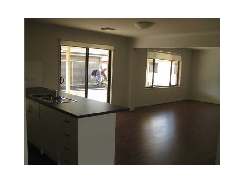 11 Dock Road, Seaford Meadows SA 5169