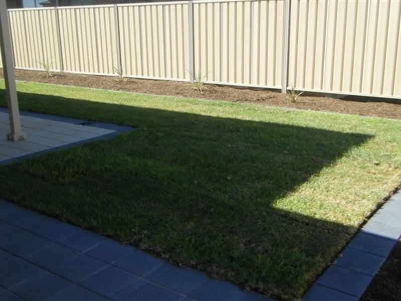 11 Dock Road, Seaford Meadows SA 5169