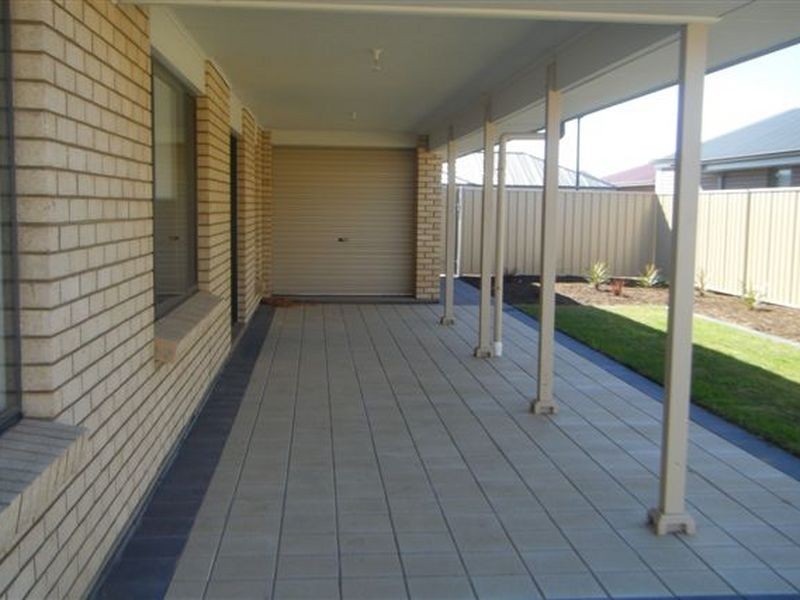 11 Dock Road, Seaford Meadows SA 5169