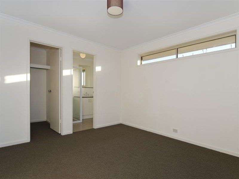 6 Pinkgum Avenue, Aldinga Beach SA 5173