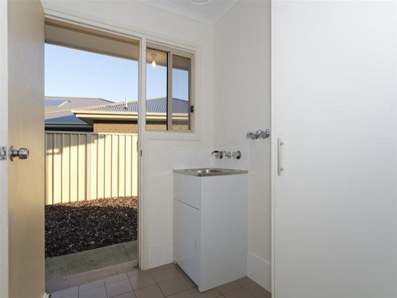 6 Pinkgum Avenue, Aldinga Beach SA 5173