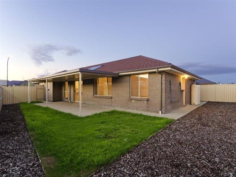 6 Pinkgum Avenue, Aldinga Beach SA 5173