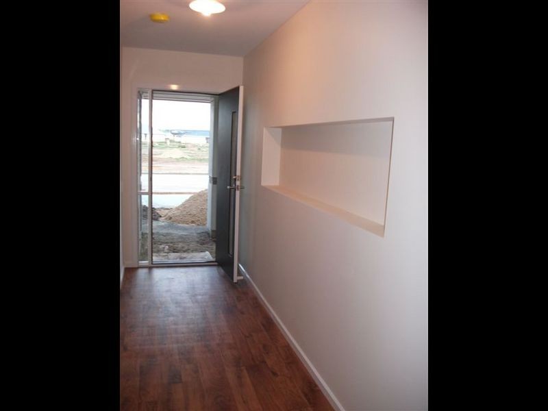 4 Buoy Crescent, Seaford Meadows SA 5169