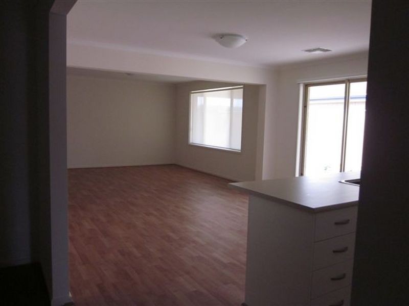 8 Navigation Street, Seaford Meadows SA 5169