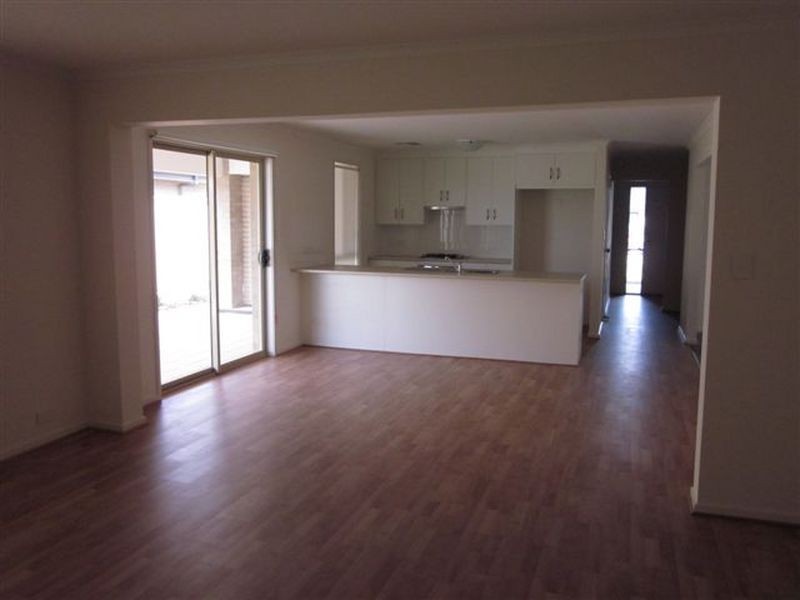 8 Navigation Street, Seaford Meadows SA 5169