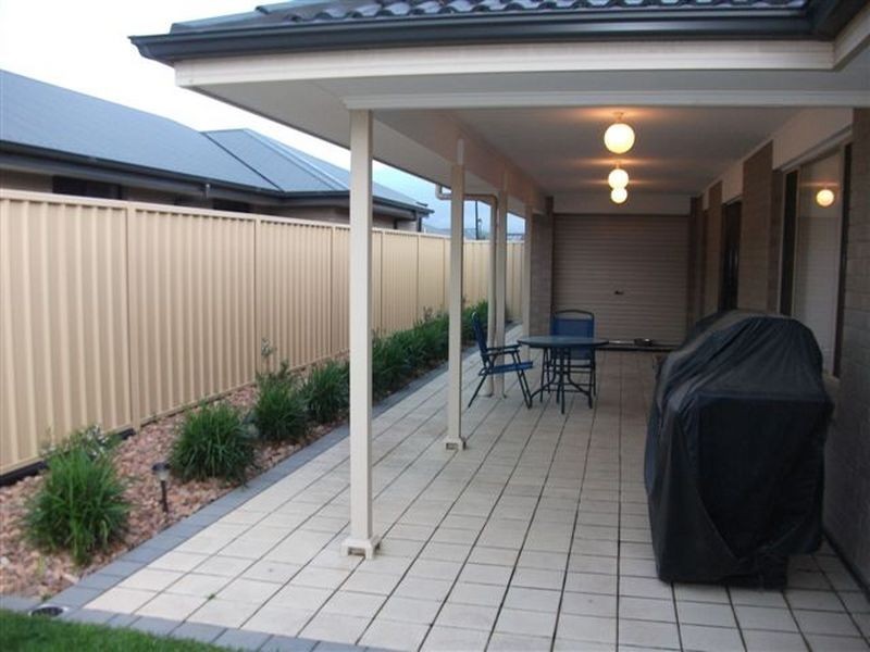 8 Navigation Street, Seaford Meadows SA 5169