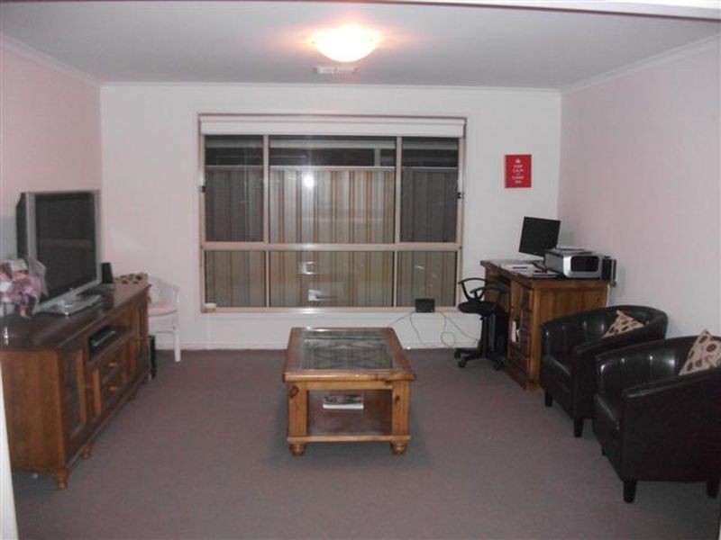 8 Navigation Street, Seaford Meadows SA 5169