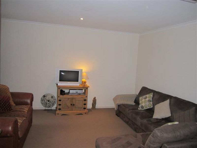 30 Oriana Drive, Sellicks Beach SA 5174