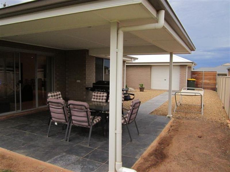 30 Oriana Drive, Sellicks Beach SA 5174