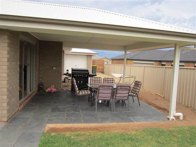 30 Oriana Drive, Sellicks Beach SA 5174