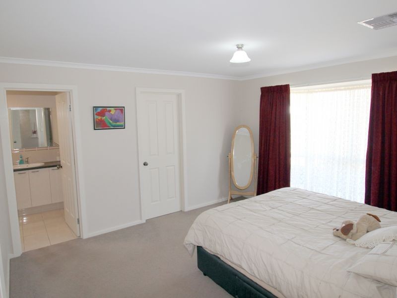 3 Main Road, Mclaren Flat SA 5171