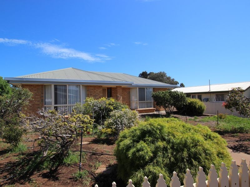 102 Alexander Street, Sellicks Beach SA 5174