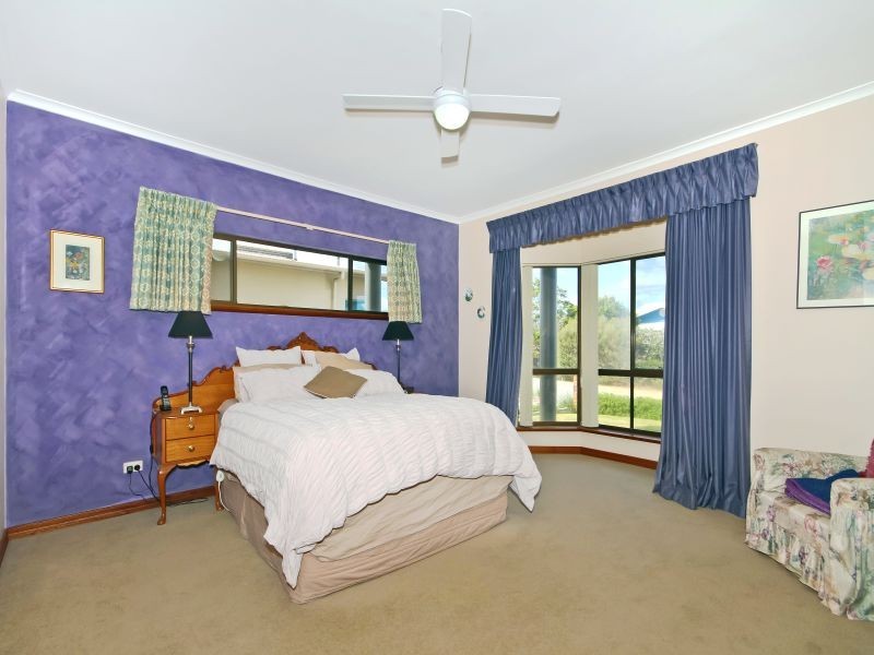 99 Second Avenue, Moana SA 5169