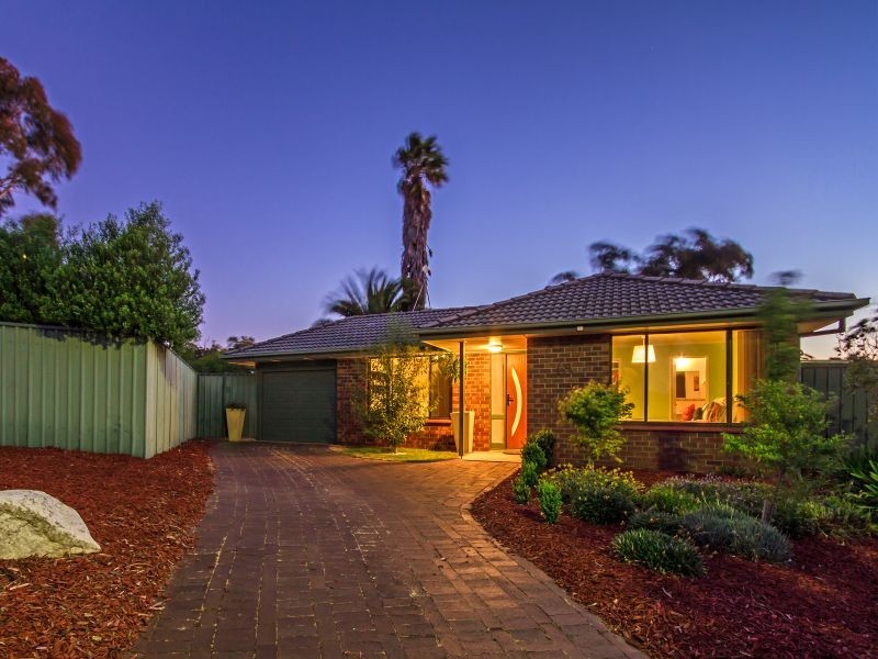 18 Basedows Street, Happy Valley SA 5159