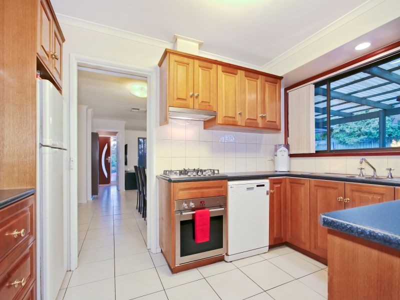 18 Basedows Street, Happy Valley SA 5159
