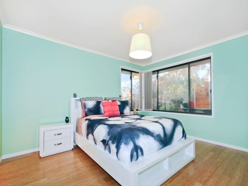 18 Basedows Street, Happy Valley SA 5159