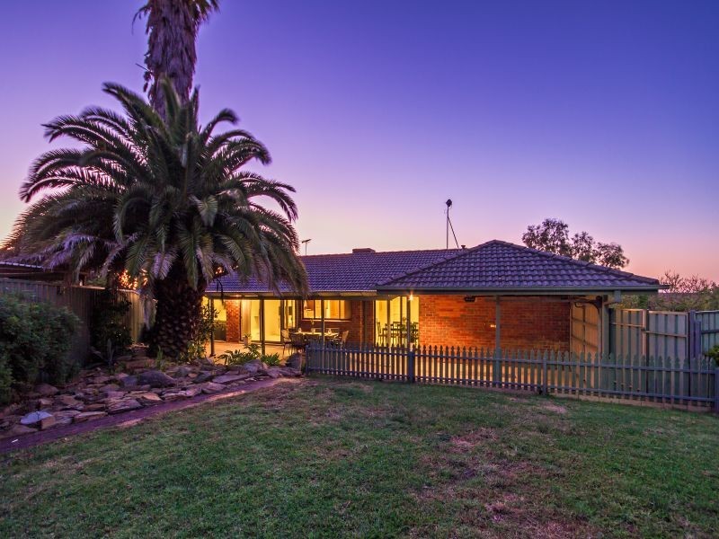 18 Basedows Street, Happy Valley SA 5159