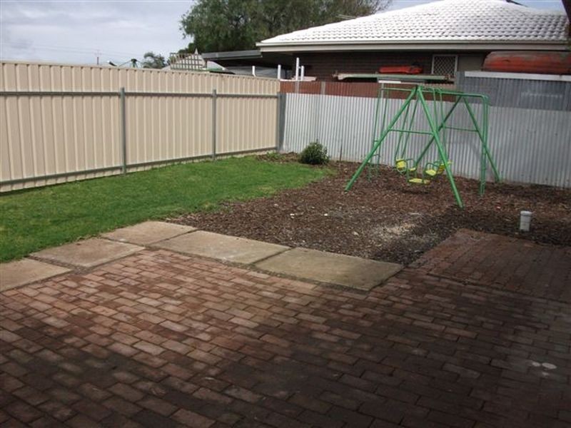 5 Sims Road, Aldinga Beach SA 5173