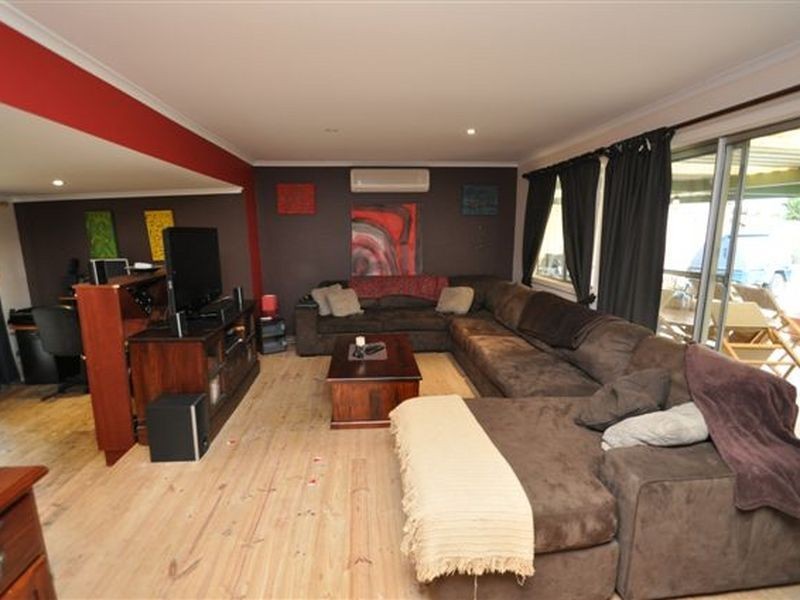 31 Oakley Crescent, Aldinga Beach SA 5173