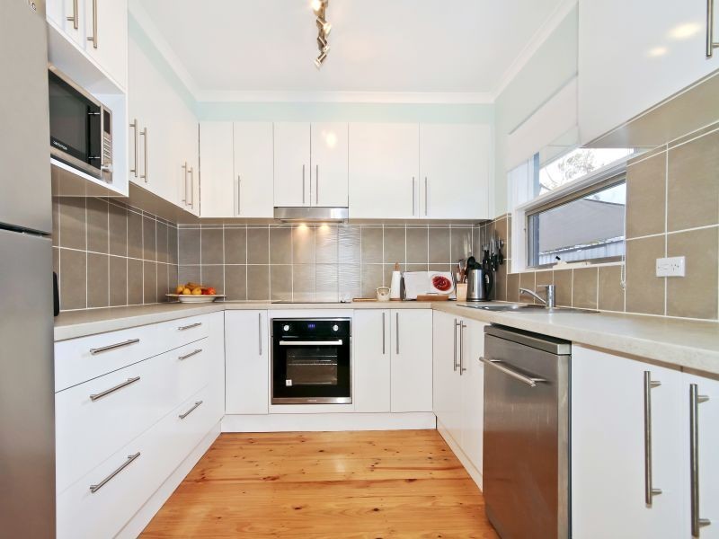 16 Seaview Street, Aldinga Beach SA 5173